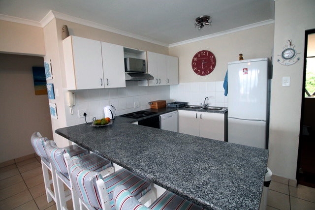 Bondi Beach 60: Bondi Beach 60
Well equipped kitchen suitable for self catering